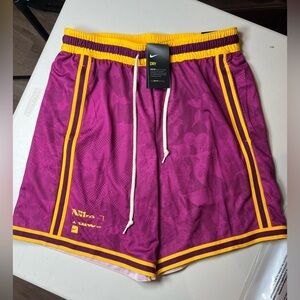 NWT Nike Dri-Fit Red Basketball Mesh Performance Athletic Shorts Red Large & XL